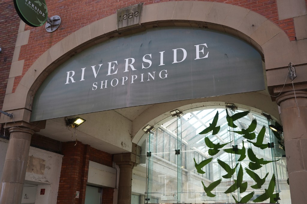 Outside of The Riverside Shopping Centre